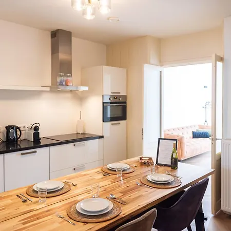 Historic Canal House Apartmán *