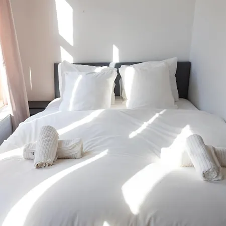 Historic Canal House 아파트